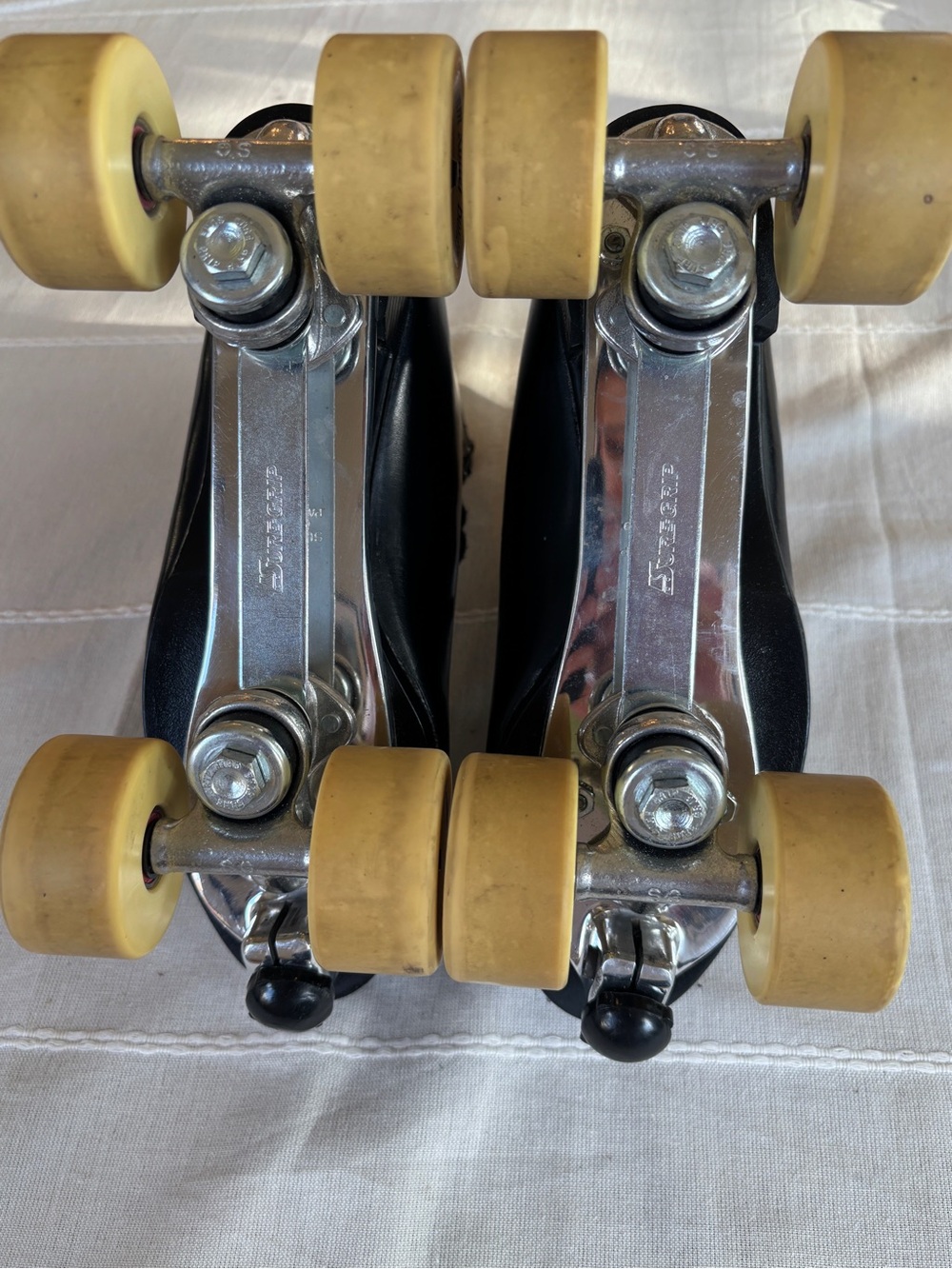 Vintage Riedell Roller Skates Black Leather Sure-Grip Plates Rollerbones Wheels - Picture 7 of 13